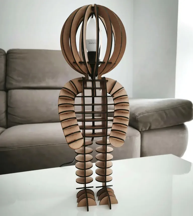 Loví Personalizaciones - Lámpara Paramétrica. Niño de pie