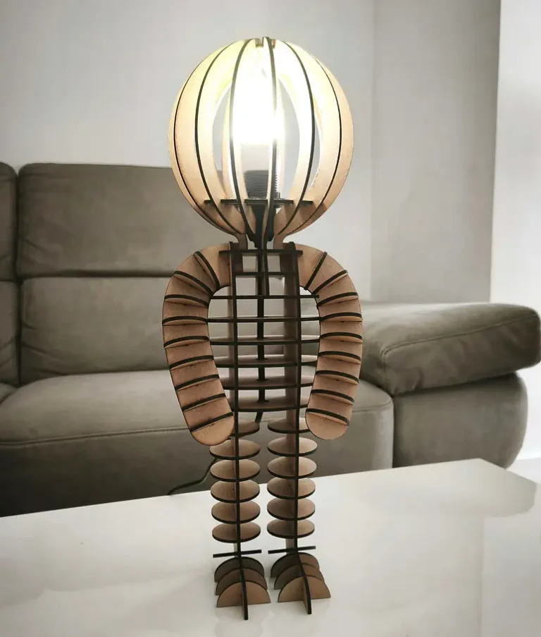 Loví Personalizaciones - Lámpara Paramétrica. Niño de pie